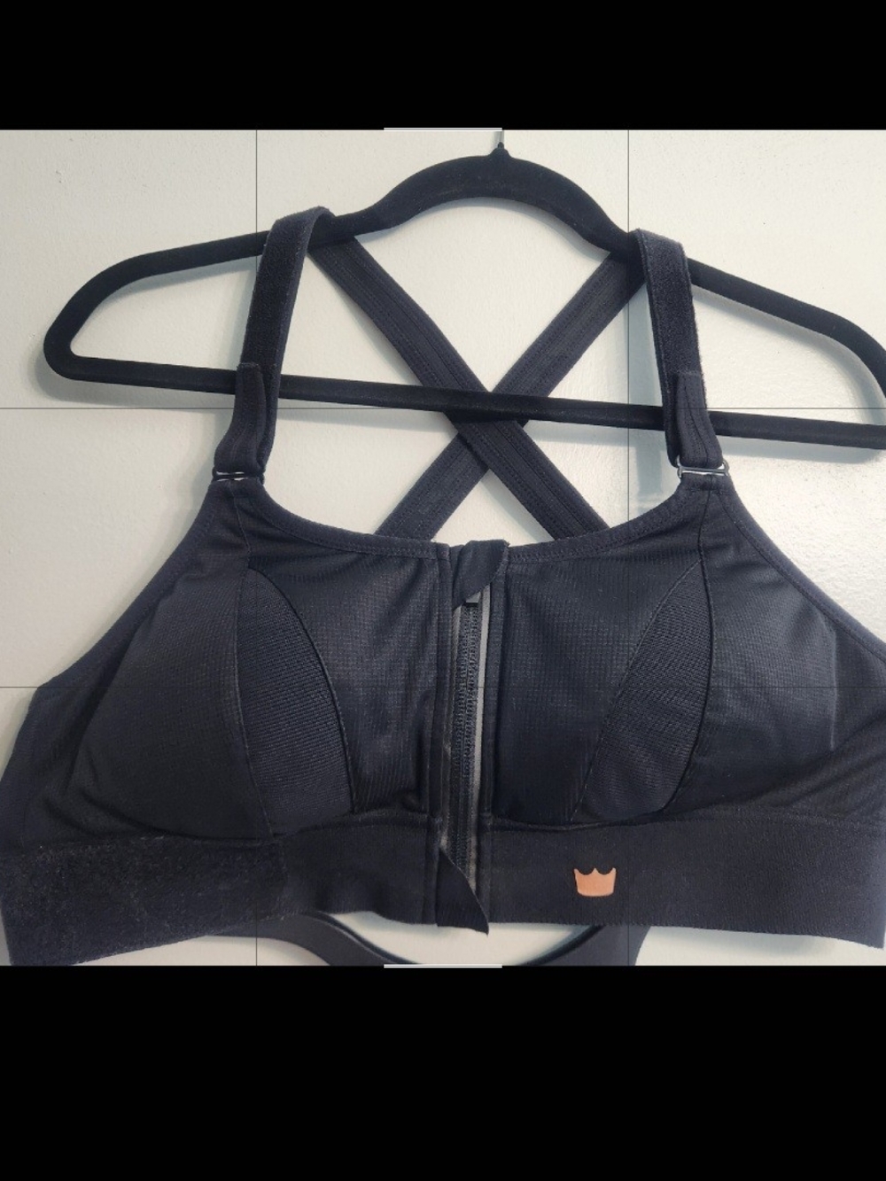 SHEFIT Black Front-Zip High-Support Sports Bra with Crossback Straps Size: LUXE